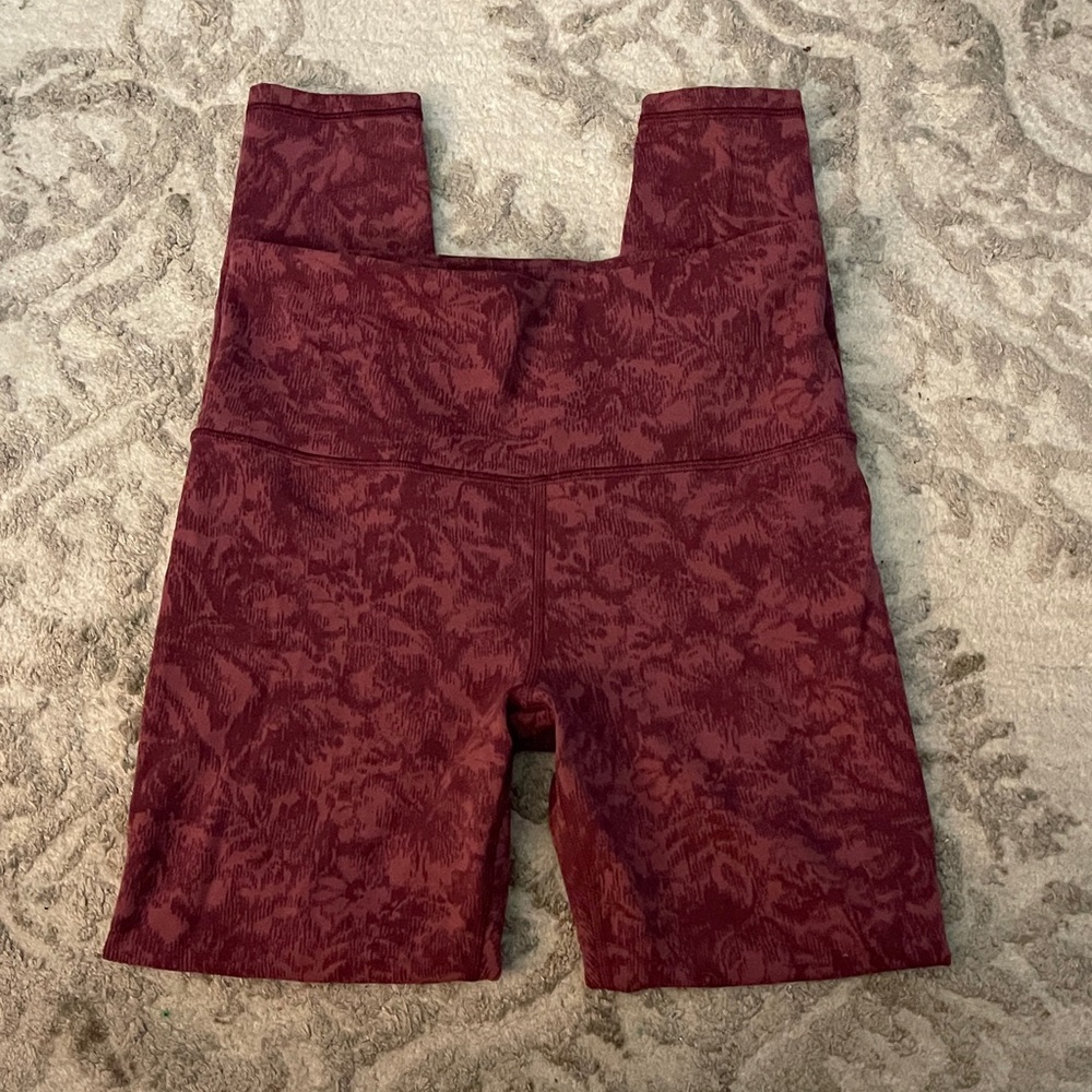 Athleta Elation Textured tight Maroon Patterned Leggings size medium